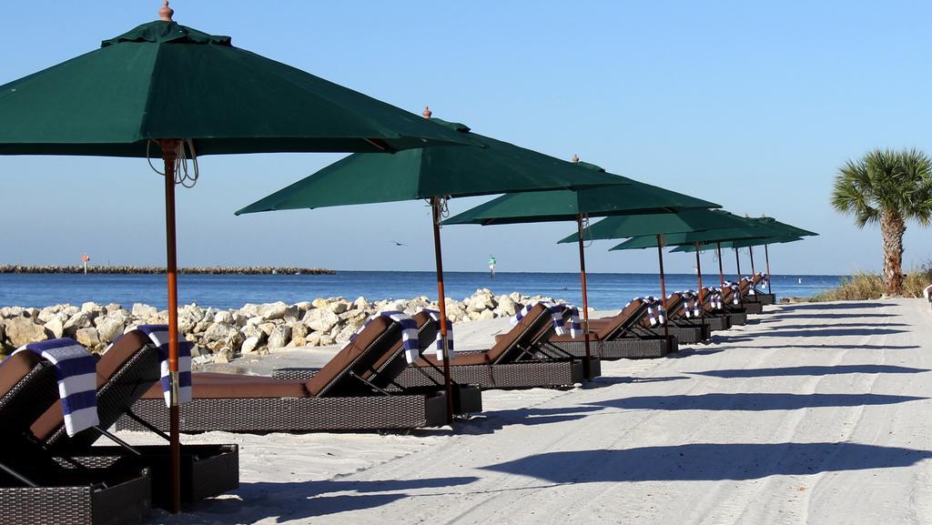 Dreamview Beachfront Hotel & Resort Clearwater Beach Exterior photo