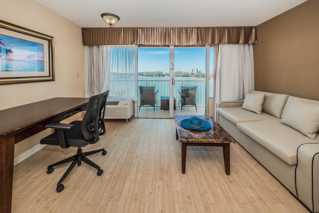 Dreamview Beachfront Hotel & Resort Clearwater Beach Exterior photo
